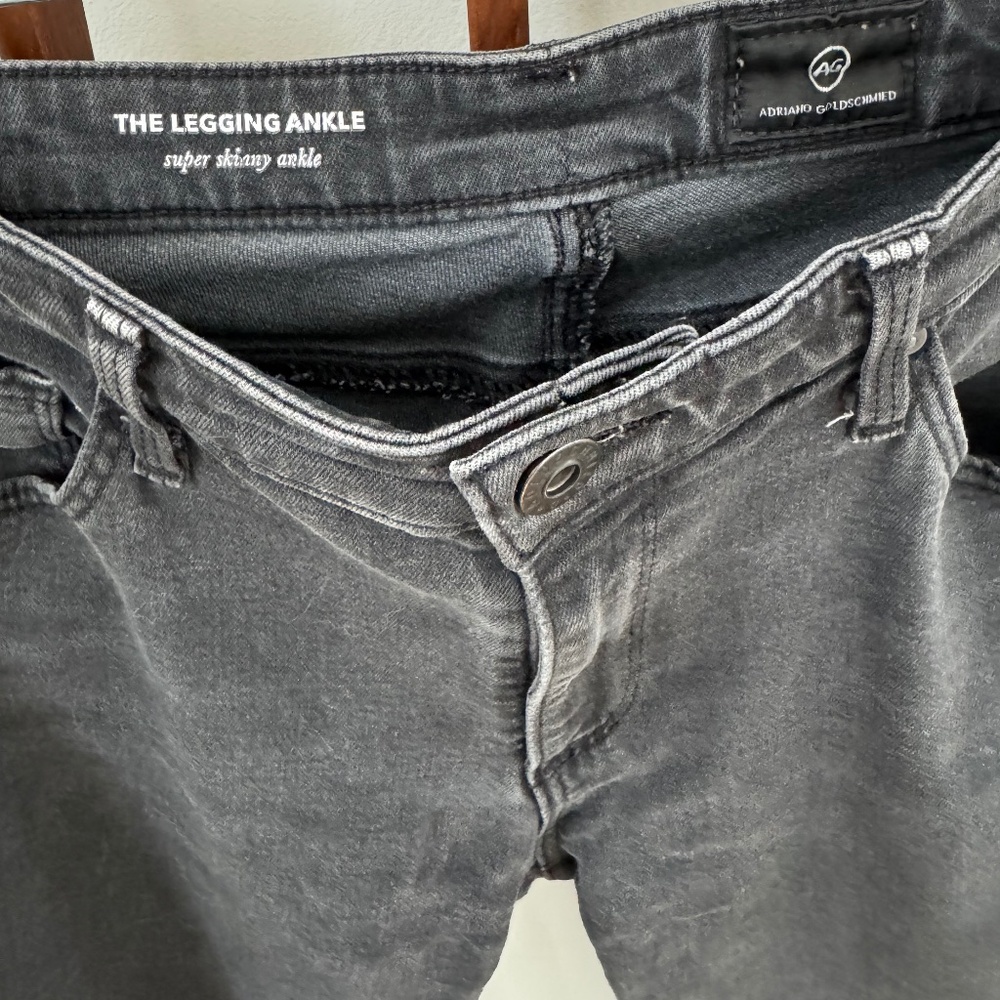 AG Legging Ankle Faded Black Denim with Raw Hem SZ 27